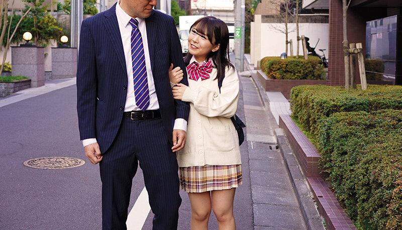 授業中は他人…放課後は彼女…担任教師を虜にする生徒と不道徳行為 サンプル画像 2