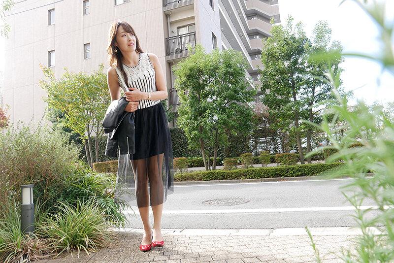 「立ちんぼ妻」 B級熟女 かすみ40歳 サンプル画像 2