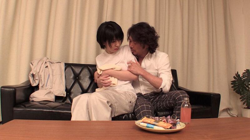 働く女性の姿がエロすぎてあの手この手で中出しセックス！（UMSO-155jo01） サンプル画像 4