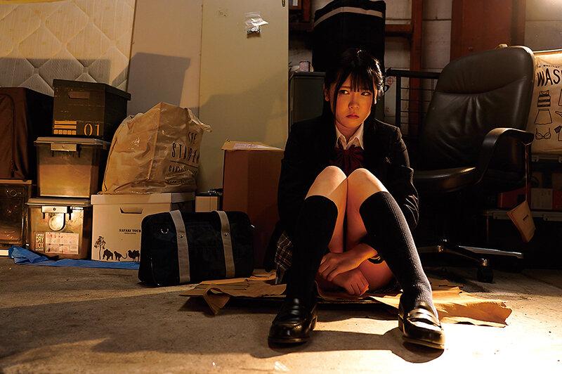 家出少女のエッチな恩返し「オジサンありがとう！泊めてくれたお礼にいいことしてあげる」VOL.03 サンプル画像 21