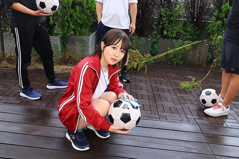 【VR】【8K VR】強豪サッカー部を支える健気で心優しい性欲処理担当マネージャーが部活終わりに使い捨てオナホールにされています。 柏木こなつ サンプル画像 3