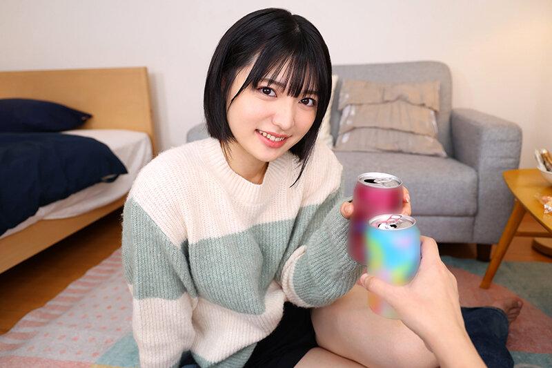 【VR】【8K VR】いつも天真爛漫な笑顔を振りまく憧れのゆみ先輩は喉奥で濡れるイラマ大好きな隠れマゾ サンプル画像 3