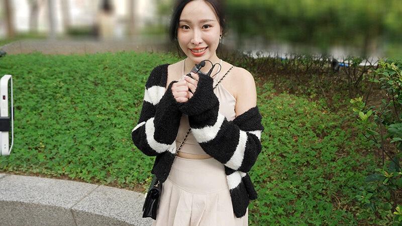 ショッピング好きが集まる台北中○区でナンパしたらムニムニ柔らかおっぱいがエロ過ぎる性欲むんむん女たちと即ハメ成功！！ サンプル画像 2