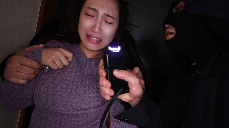 一人暮らしの女子大生を狙う鬼畜レ●プ集団自宅押込み中出し強●性交 被害者A・Sちゃん サンプル画像 2